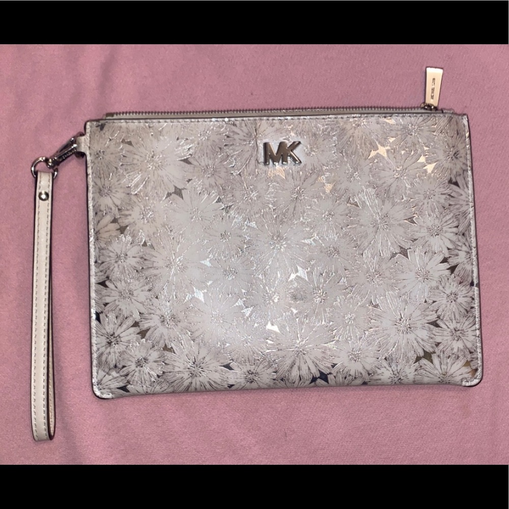 Michael Kors clutch/wristlet